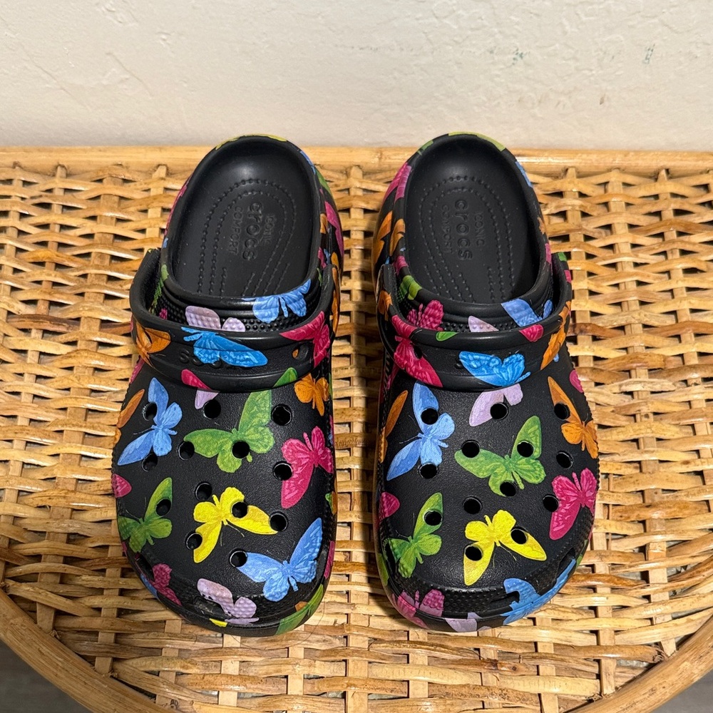 CROCS Black Clogs with Multicolor Floral Print - Picture 2 of 9